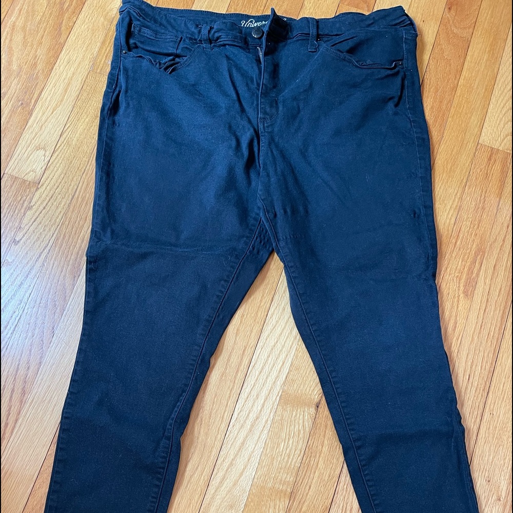 Universal Threads black jeans Sz 18 Womans